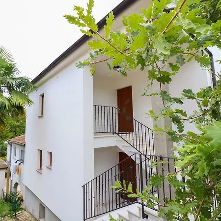 Brand New Apartment In Malinska Exterior photo