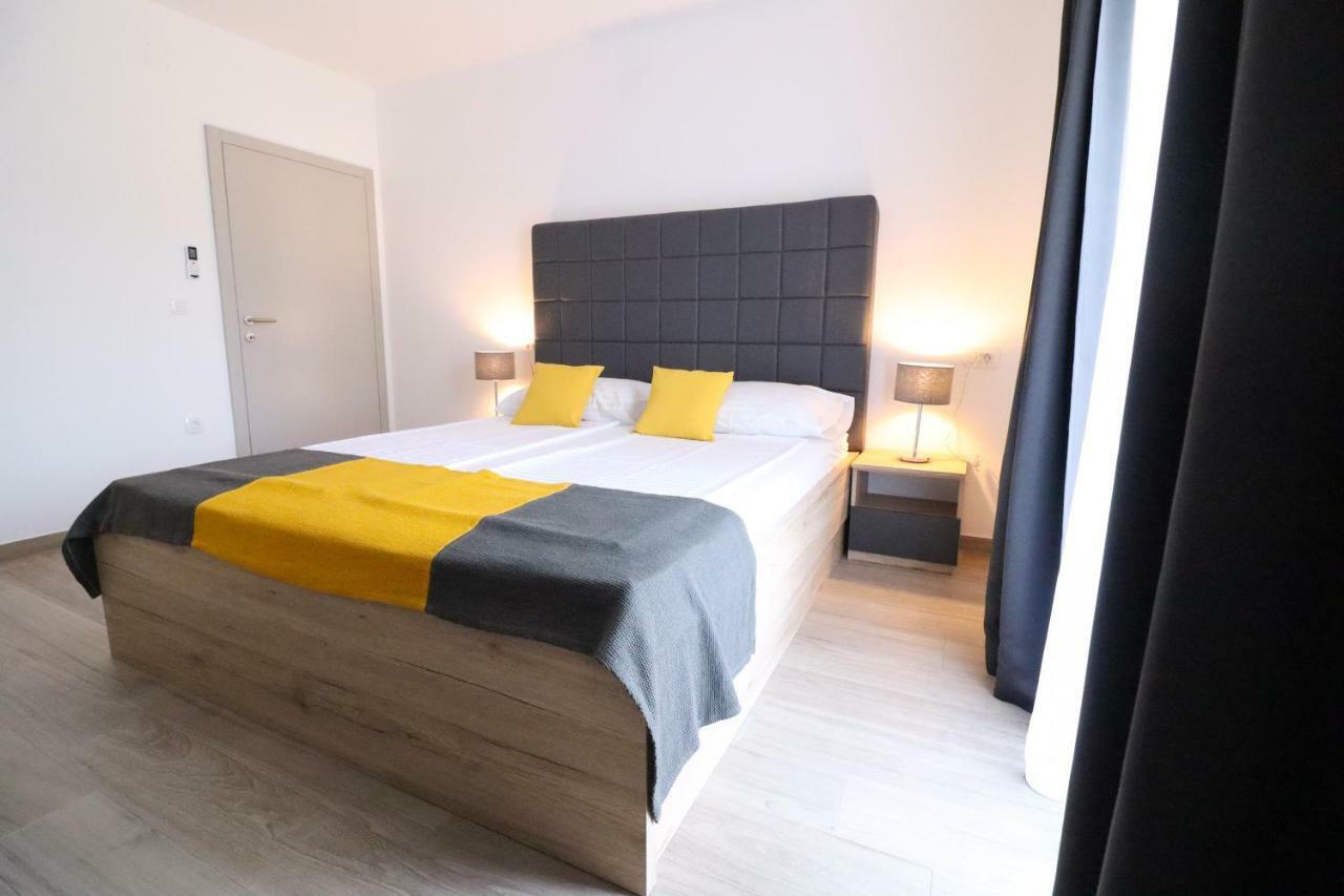 Brand New In * Malinska